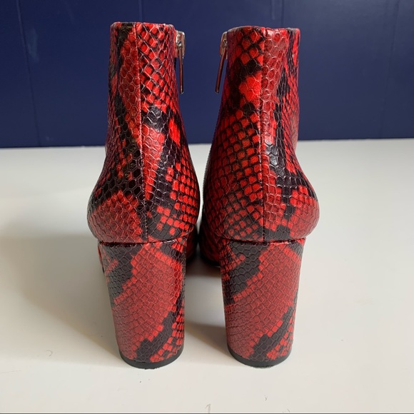 Vince Camuto Sanstan Red Retro Python Print Leather Boots Size 6 - Picture 9 of 14